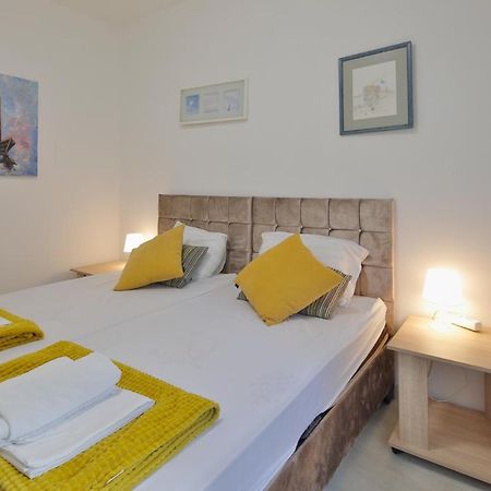 Aviator Apartments & Rooms Nikola Tesla Airport Belgrade Surcin Ngoại thất bức ảnh